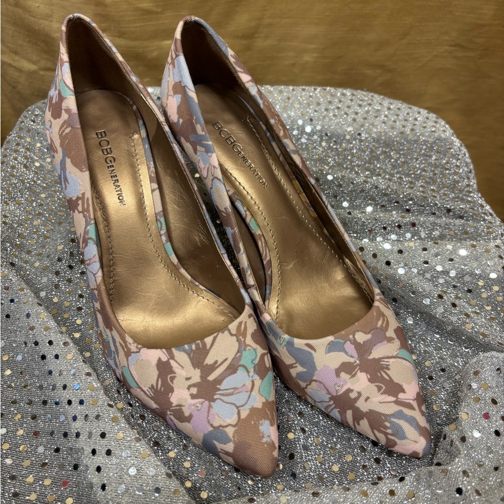 BCBGeneration Women's Floral‎ Heels - Pink and Brown